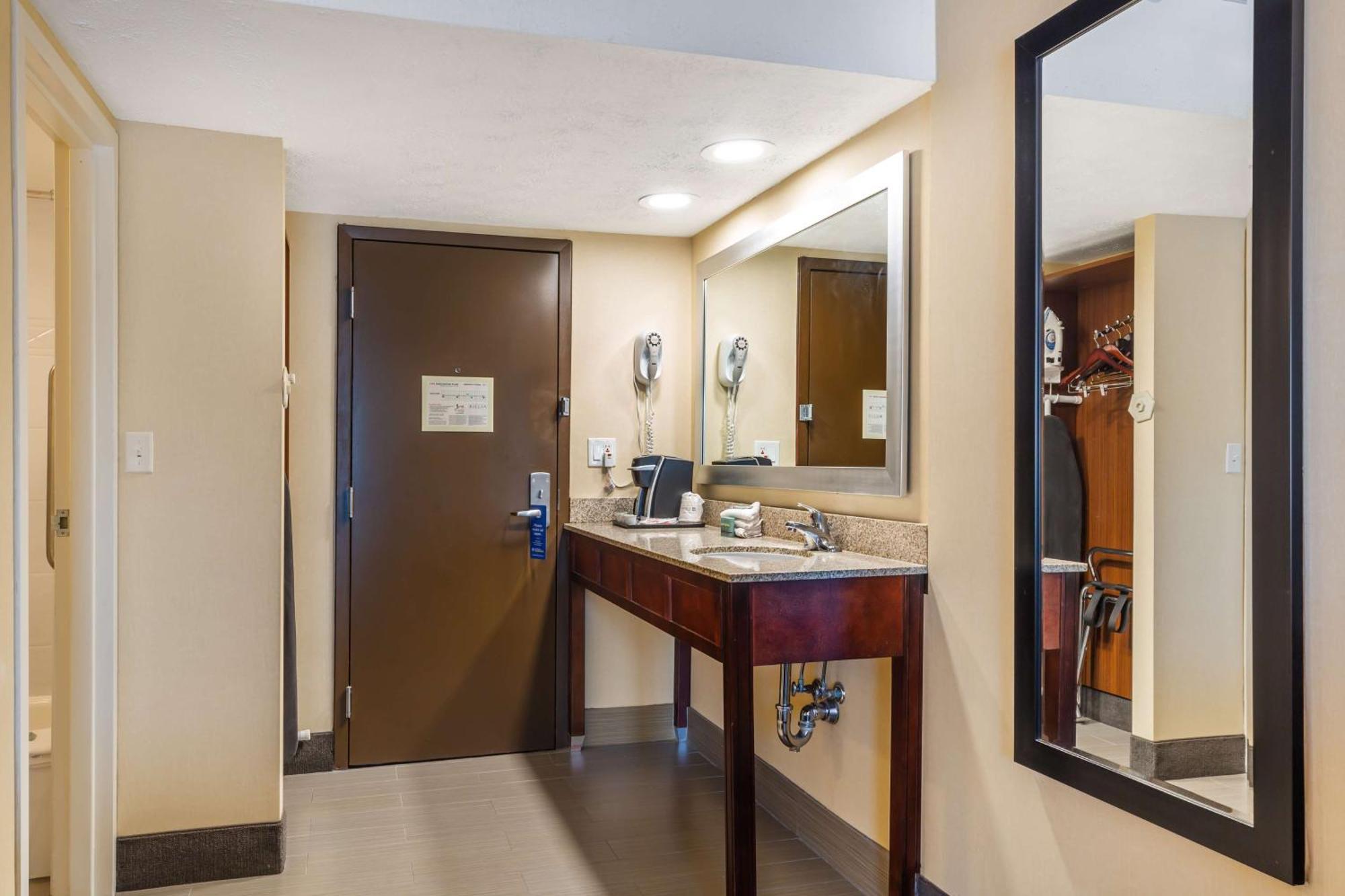 Hotel Western 3*