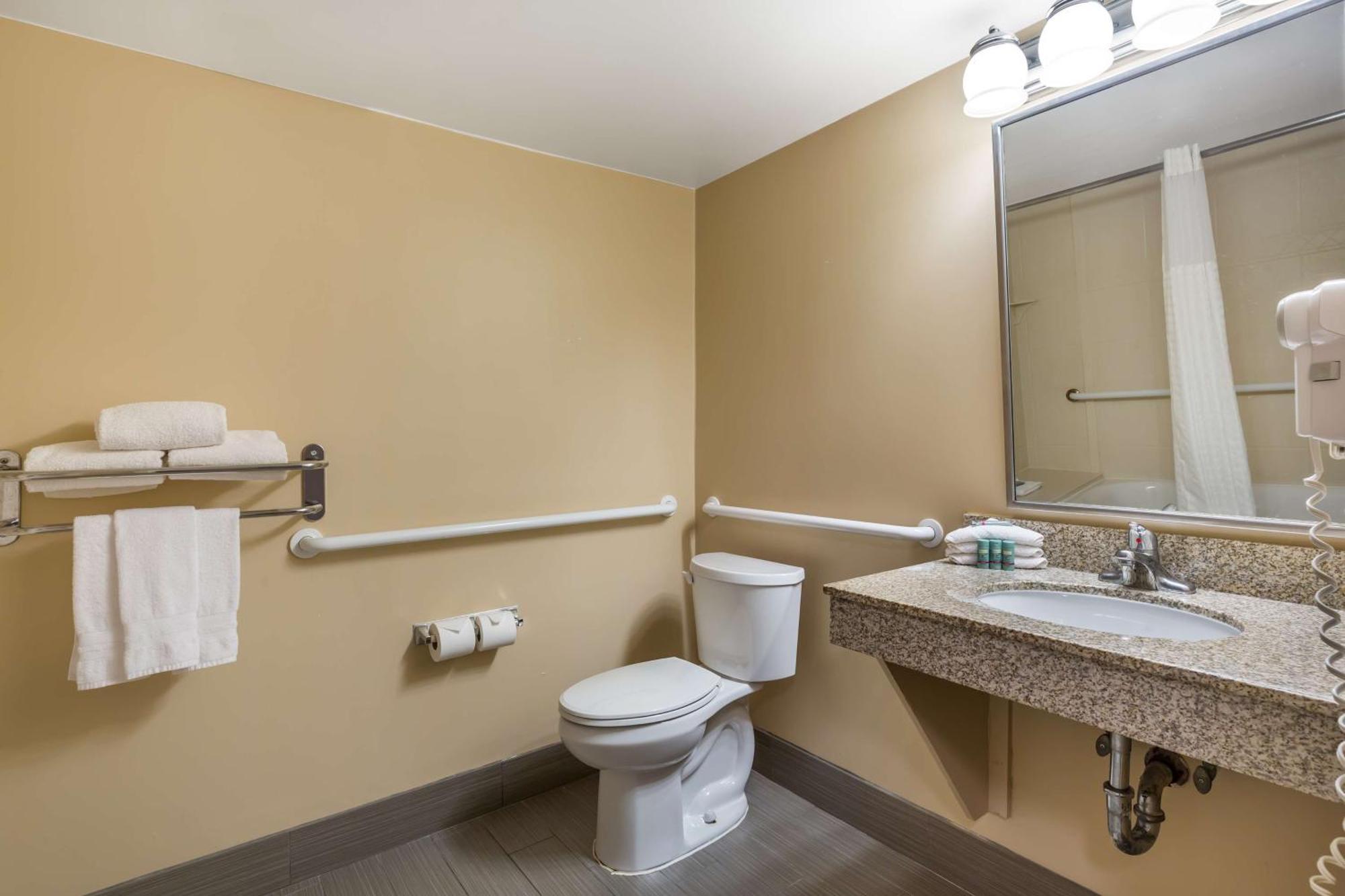 Western Hotel 3*